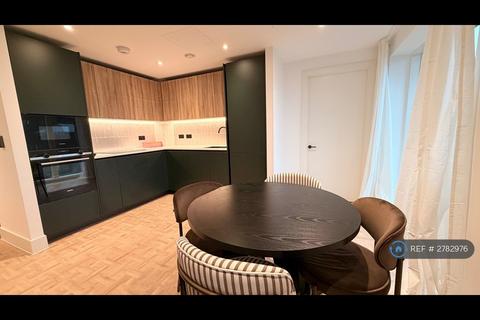 2 bedroom flat to rent, One Clapham Junction, London, SW11