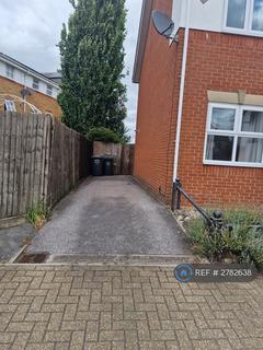3 bedroom semi-detached house to rent, High Street, Greenhithe, DA9