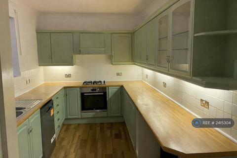 2 bedroom terraced house to rent, Hargood Road, London, SE3