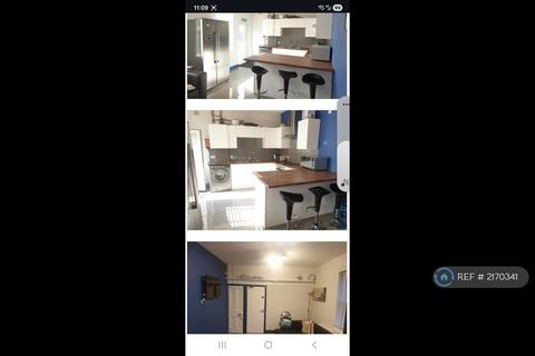 undefined, Moscow Drive, Liverpool, L13