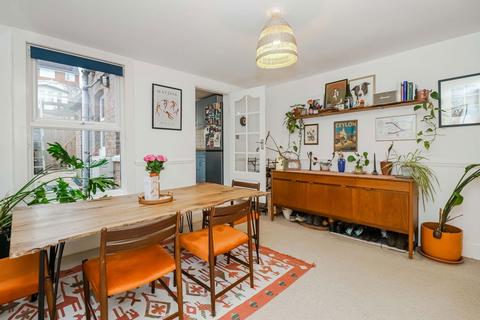 3 bedroom terraced house for sale, Severalls Avenue, Chesham HP5
