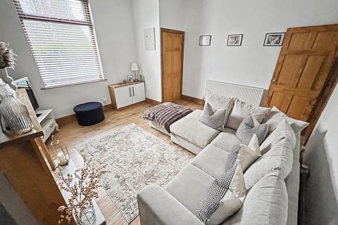 2 bedroom terraced house for sale, Dumers Lane, Radcliffe, M26