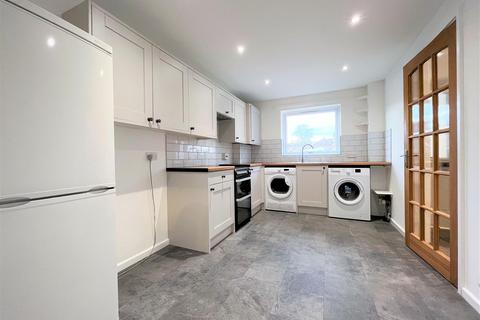 undefined, Weston Close, Warwick