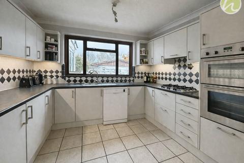 4 bedroom detached bungalow for sale, Wharf Road, Stanford-Le-Hope, SS17
