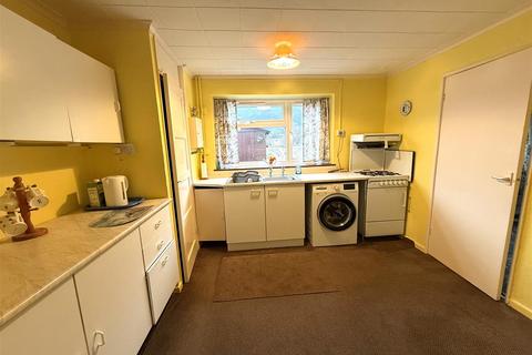 3 bedroom semi-detached house for sale, Lansbury Road, Rugeley
