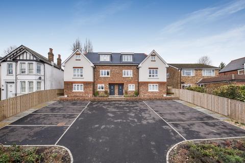 4 bedroom end of terrace house to rent, Amersham Road, High Wycombe, Buckinghamshire, HP13 5AA