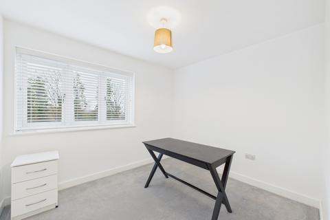 4 bedroom end of terrace house to rent, Amersham Road, High Wycombe, Buckinghamshire, HP13 5AA