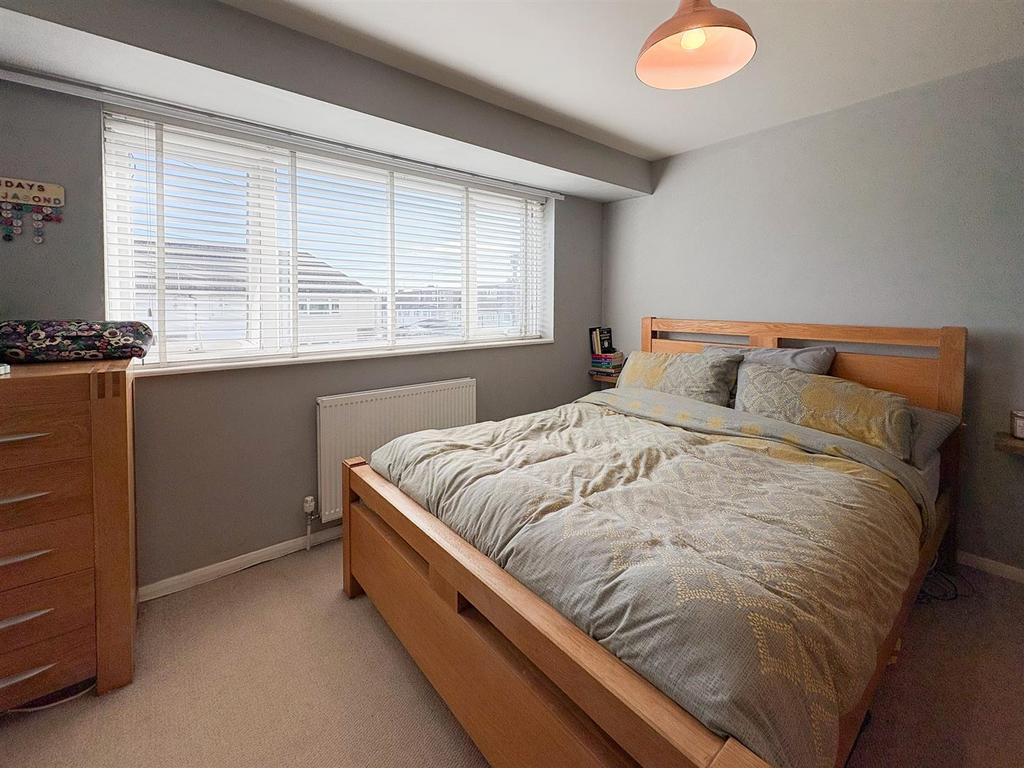 Bedroom1-2.jpg