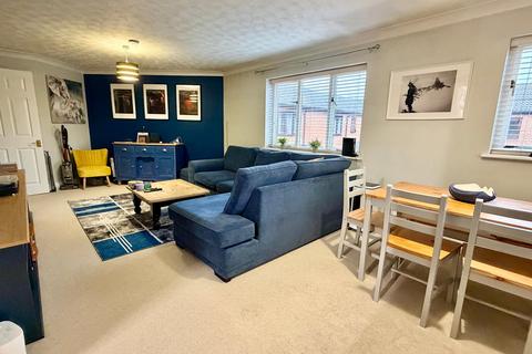 2 bedroom apartment for sale, Parsonage Way, FRIMLEY GU16