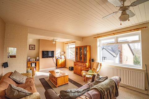 4 bedroom detached house for sale, Beauharrow Road, St. Leonards-On-Sea