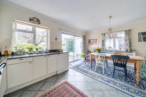 4 bedroom detached house for sale, Molesey Road, Walton On Thames, Surrey, KT12