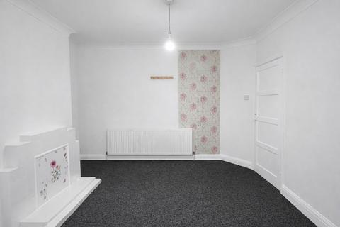 3 bedroom terraced house to rent, Monega Road, London, E12
