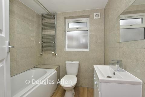 undefined, Landseer Avenue, London E12