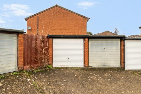 2 bedroom terraced house for sale, Fincham Close, Ickenham, Uxbridge