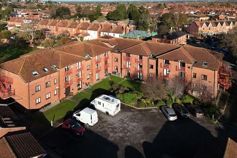 Retail property (high street) for sale, 67 Wembdon Rd Bridgwater TA6 7DR
