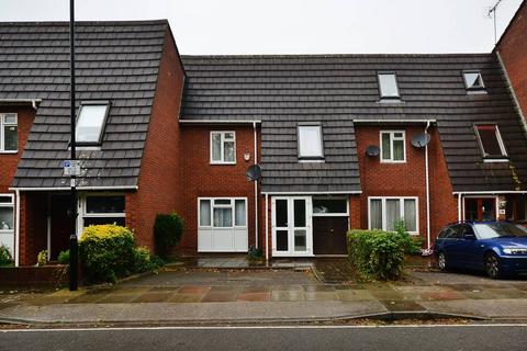 undefined, Hanger View Way, Ealing, London, W3