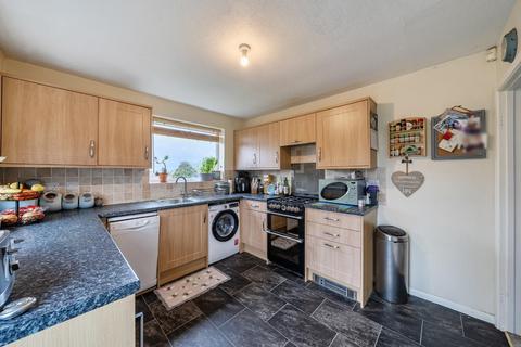 undefined, Orchard Leaze, Dursley
