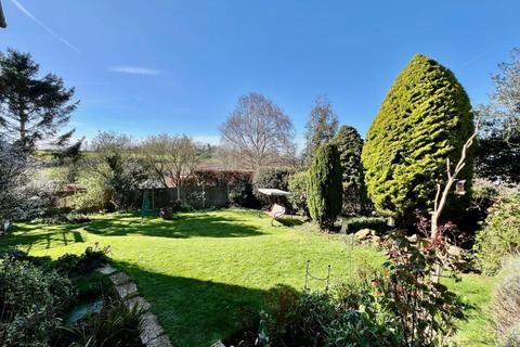 3 bedroom detached house for sale, Orchard Leaze, Dursley