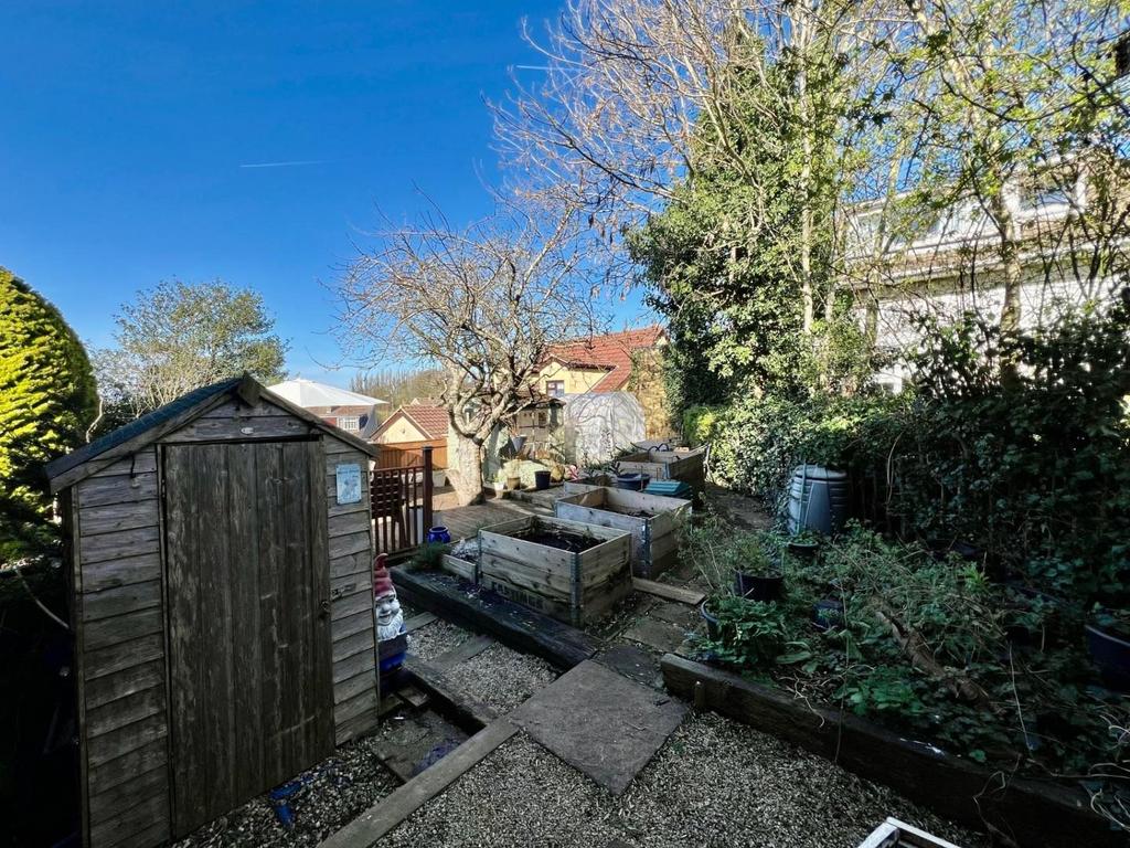 Orchard Leaze - garden.jpeg