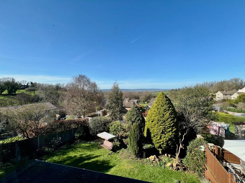 Orchard Leaze - view2.jpeg