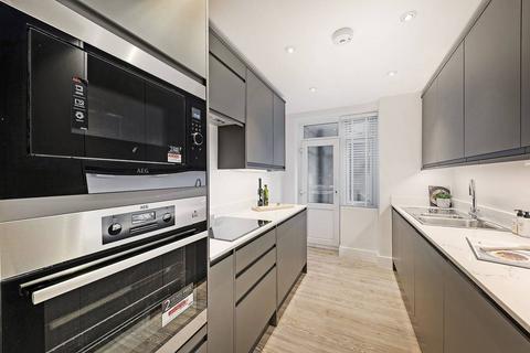 2 bedroom flat to rent, Stafford Court, High Street Kensington, London, W8