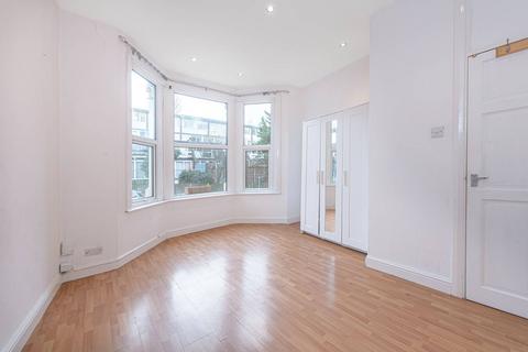 2 bedroom flat for sale, Dollis Road, Finchley, N3