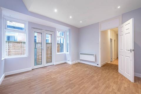 2 bedroom flat for sale, Dollis Road, Finchley, N3