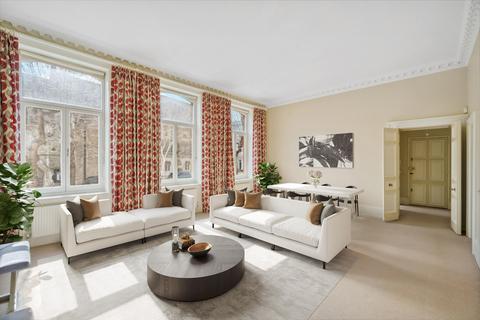 Lennox Gardens, London, SW1X