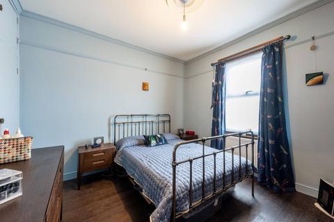 undefined, Hawks Road, Kingston, Kingston upon Thames, KT1