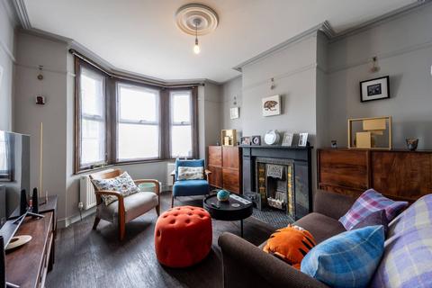 undefined, Hawks Road, Kingston, Kingston upon Thames, KT1