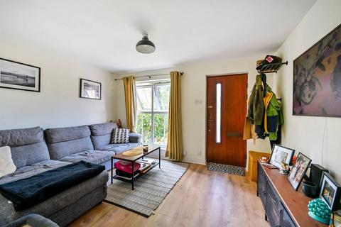 1 bedroom flat to rent, Windmill Rise, Kingston Hill, Kingston upon Thames, KT2