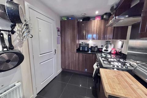 3 bedroom house for sale, Albacore Way, Hayes