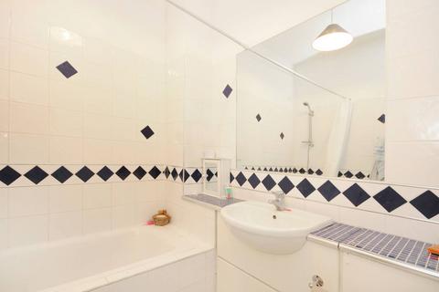 1 bedroom flat to rent, Penton Street, Islington, London, N1
