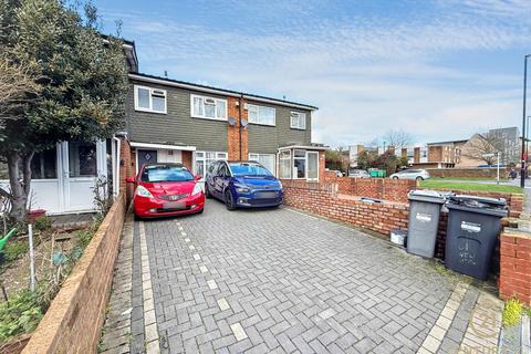 undefined, New Heston Road, HOUNSLOW TW5