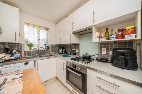 undefined, Bonner Hill Road, Kingston Upon Thames KT1