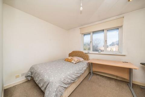 undefined, Bonner Hill Road, Kingston Upon Thames KT1