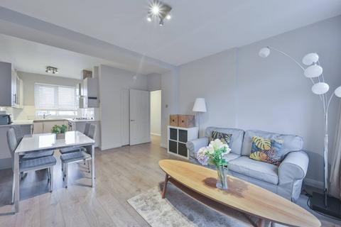 2 bedroom flat to rent, Wiltshire Close, Chelsea, London, SW3