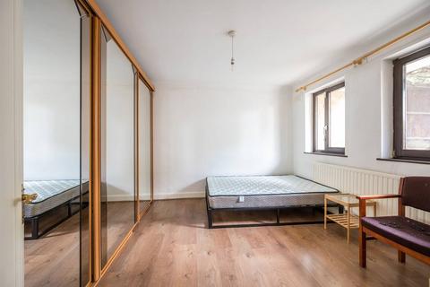 undefined, Cleveland Way, Stepney, London, E1