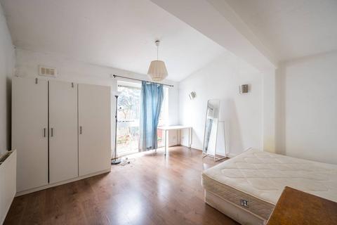 undefined, Cleveland Way, Stepney, London, E1