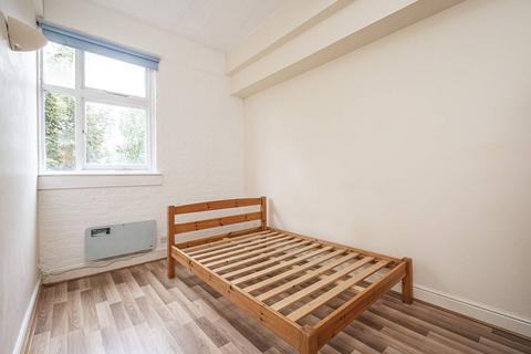 2 bedroom flat to rent, Adelina Yard, E1, Whitechapel, London, E1
