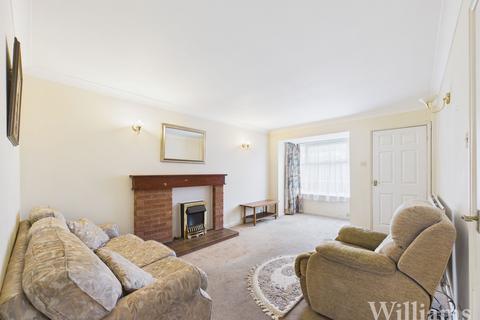 3 bedroom detached house for sale, Evans Close, Aylesbury HP21