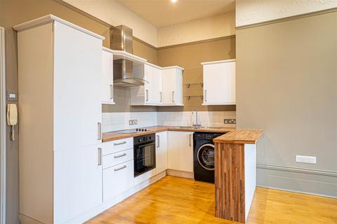 3 bedroom flat for sale, Pevensey Road, St Leonards-on-sea