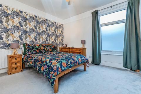 2 bedroom end of terrace house for sale, Wellington Road, Kent ME7