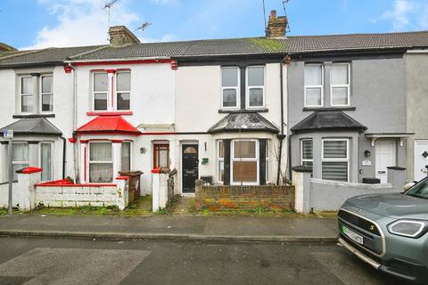 3 bedroom terraced house for sale, Garfield Road, Kent ME7