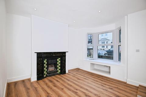 3 bedroom terraced house for sale, Garfield Road, Kent ME7