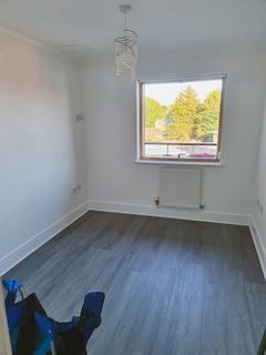 2 bedroom flat to rent, 1a Leslie Park Road, Croydon CR0