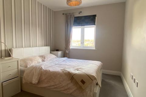 2 bedroom flat to rent, 67 Woodcrest Road, Purley CR8