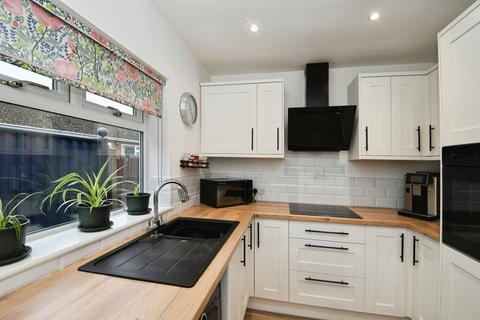 2 bedroom detached bungalow for sale, Lapwing Close, Skellingthorpe, Lincoln, LN6