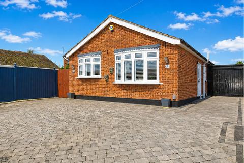 2 bedroom detached bungalow for sale, Lapwing Close, Skellingthorpe, Lincoln, LN6