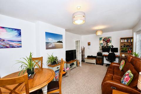 2 bedroom detached bungalow for sale, Lapwing Close, Skellingthorpe, Lincoln, LN6